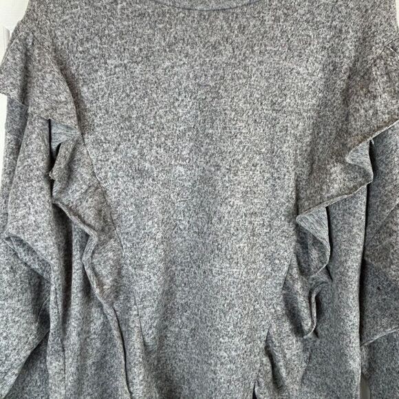 Coverstitched Womens Gray Sweater Sz L Long Sleeve Pullover Ruffled Soft Top U - Picture 8 of 11